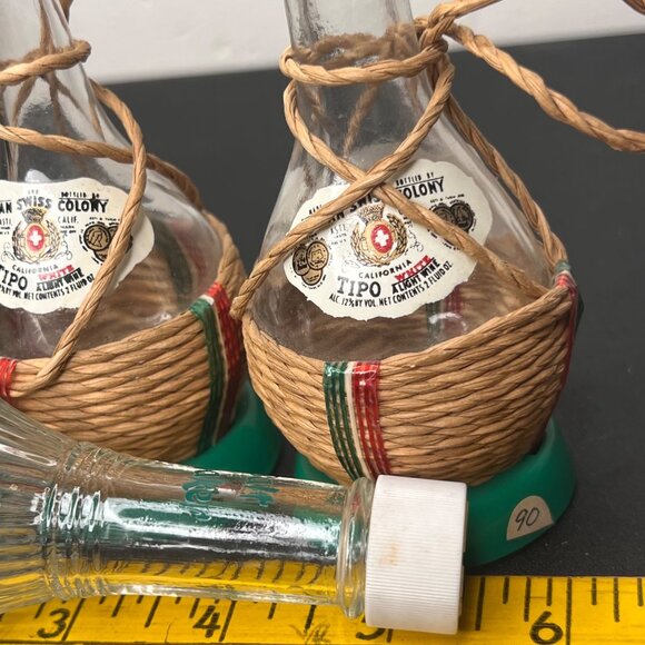 2 Italian Swiss Colony1952 Decorative Bottles & Regina Wine Vinegar Salt Shaker - Picture 10 of 13